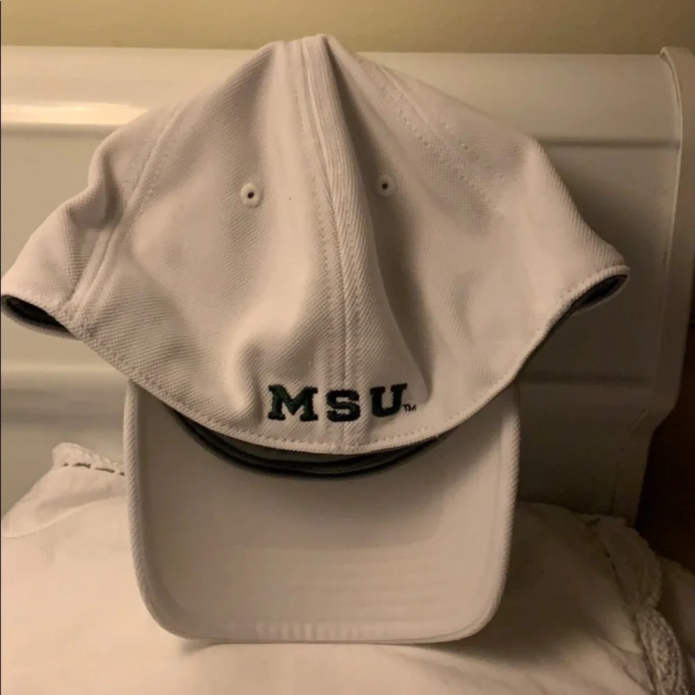 Cap Pre Owned xL